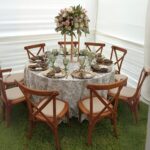 mesa de invitados rustica sillas cross lima