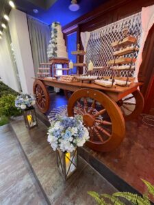 Estación temática de catering para quinceañeros en Lima - Productora Roxste