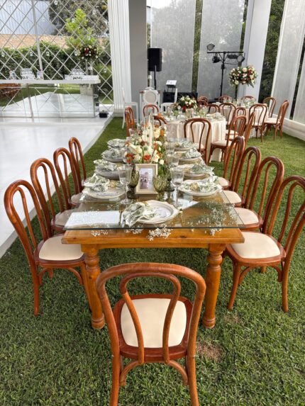 alquiler de sillas de madera thonet